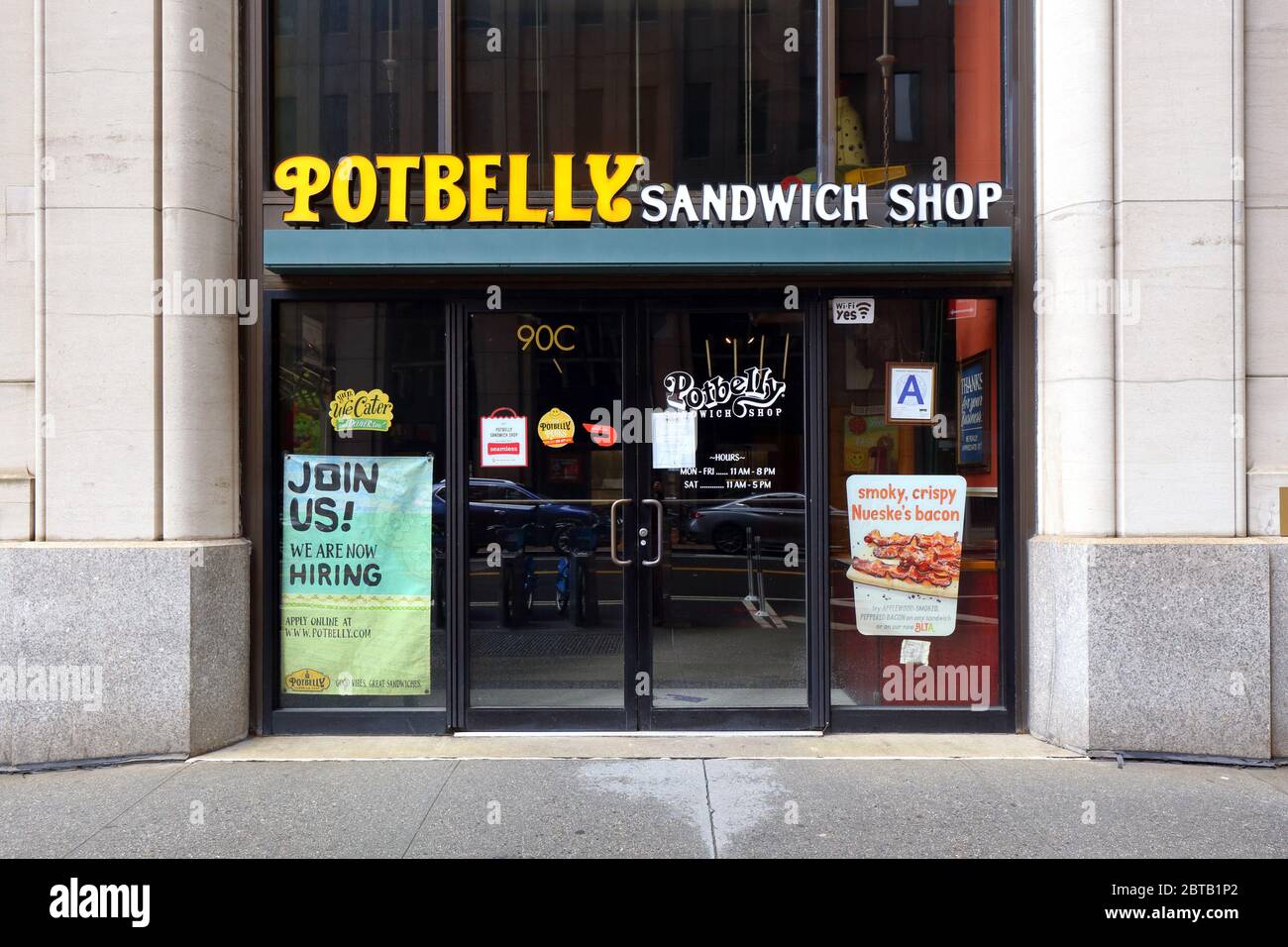 Potbelly Sandwich Shop, 90 Broad St, New York, foto di un negozio di paninoteca nel quartiere finanziario di Manhattan. Foto Stock