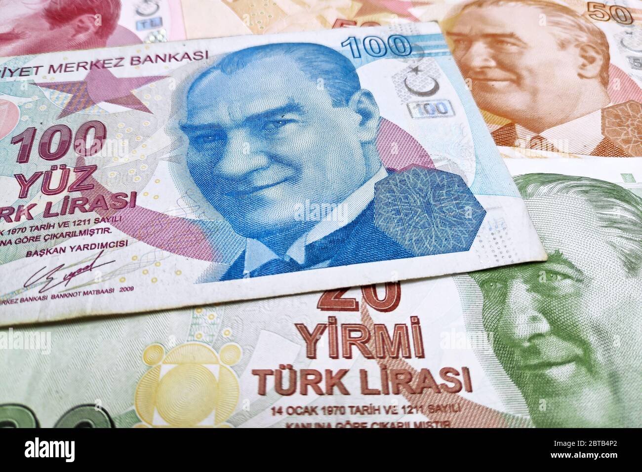 Stack di banconote turche lire (TRY) come sfondo. Foto Stock