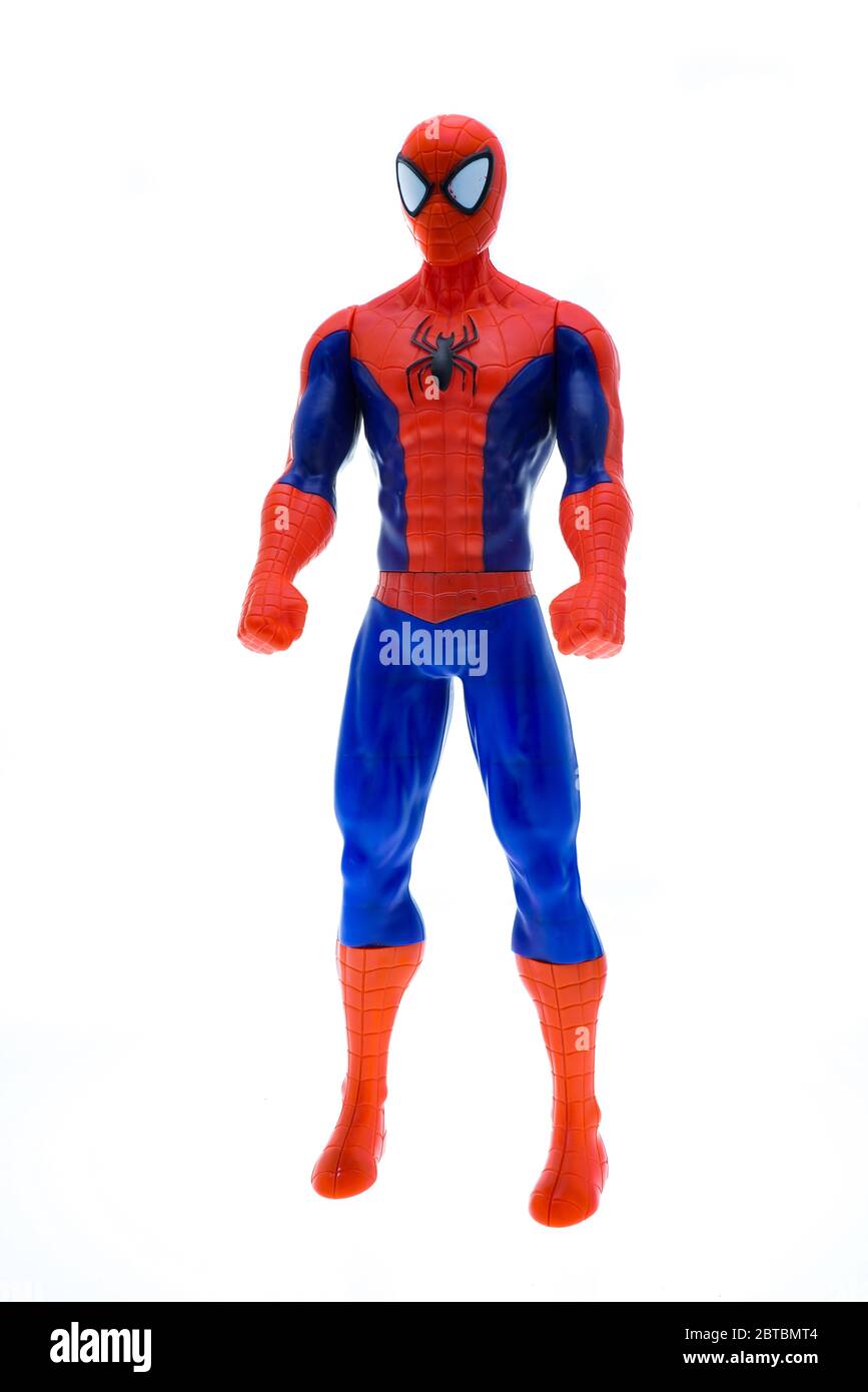 Londra, Regno Unito - 22 maggio 2020: Un colpo isolato di una figura d'azione Spiderman dall'universo Marvel. Articoli di fumetti e film Marvel Foto Stock