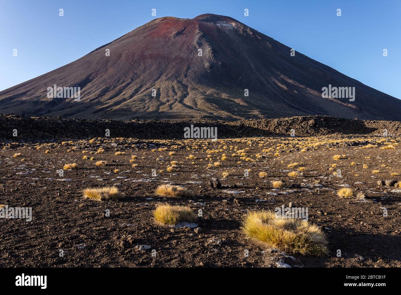 Mt Ngauruhoe, Parco Nazionale di Tongoriro, Nuova Zelanda, febbraio 2020 Foto Stock