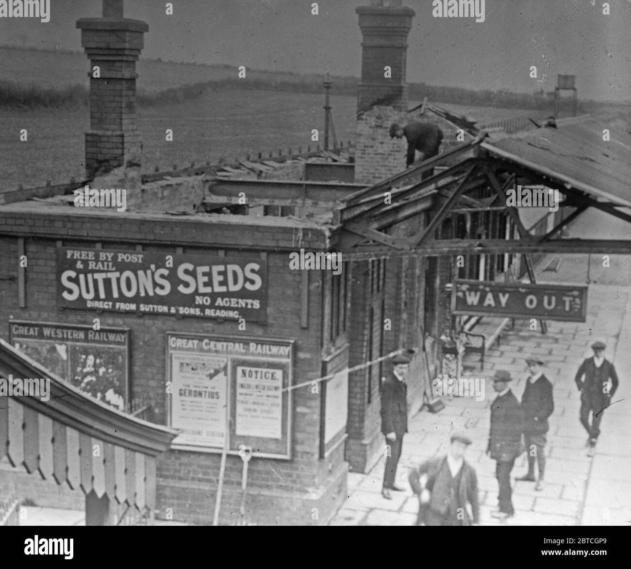 Saunderton Station sulla Great Western Railway, Inghilterra, che fu bruciata dai suffragi nel marzo 1913 Foto Stock