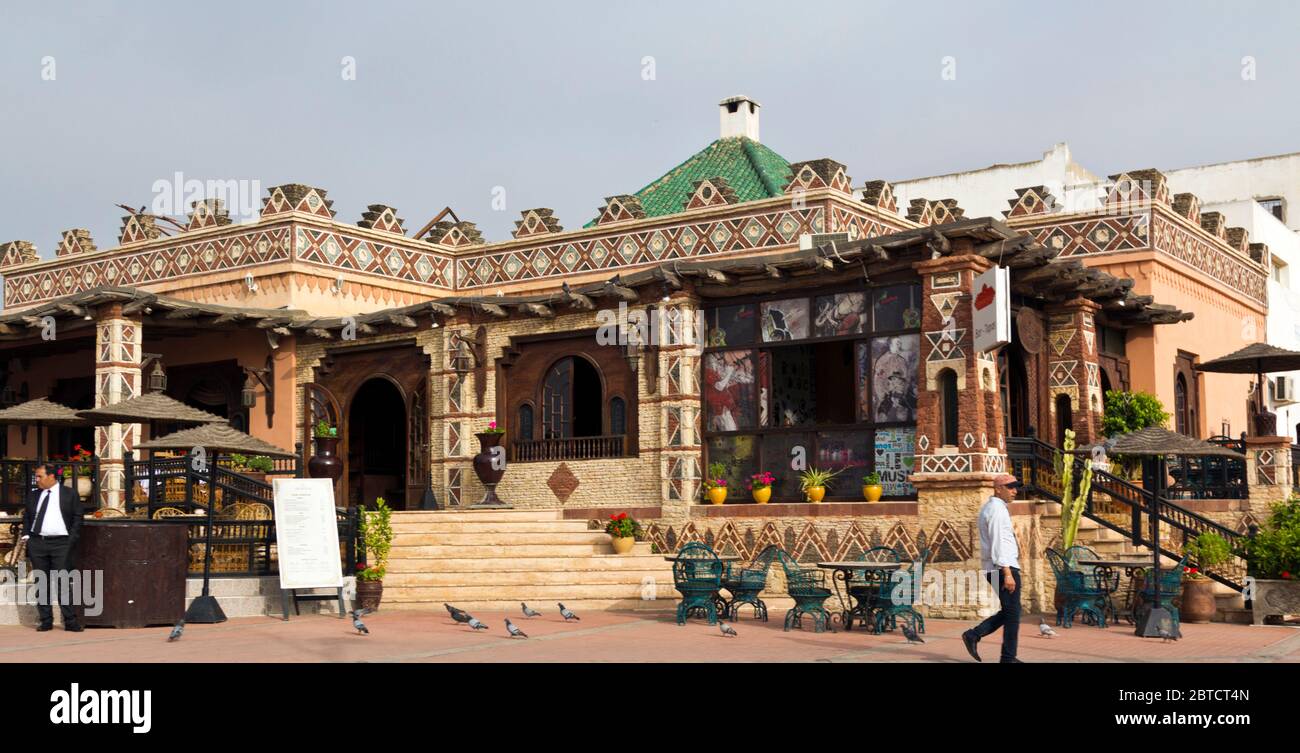 Marocco, Agadir, Ristorante di lusso in stile edificio tradizionale Foto Stock