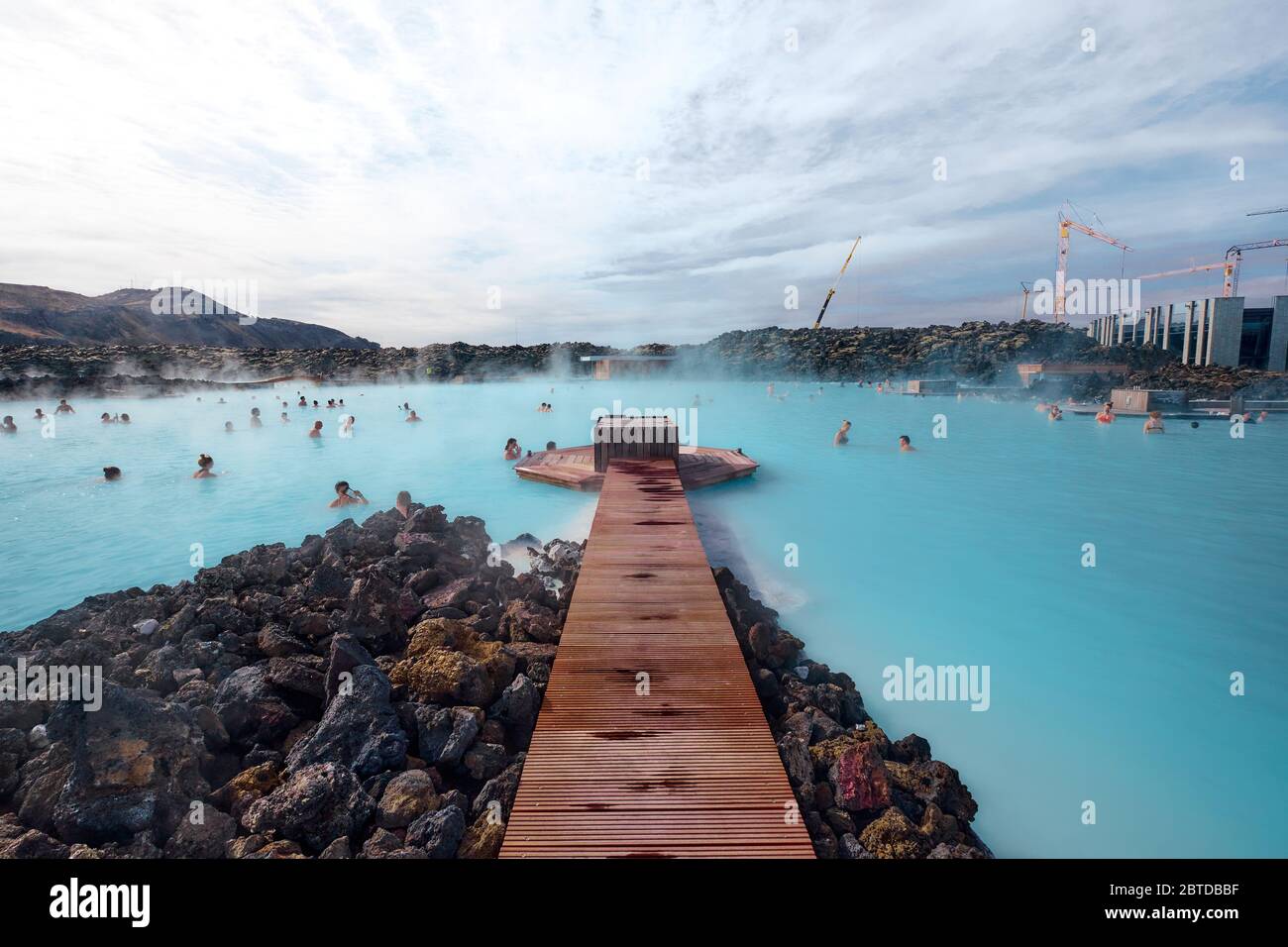 Il paesaggio intorno alla zona geotermica della Laguna Blu, Islanda Foto Stock