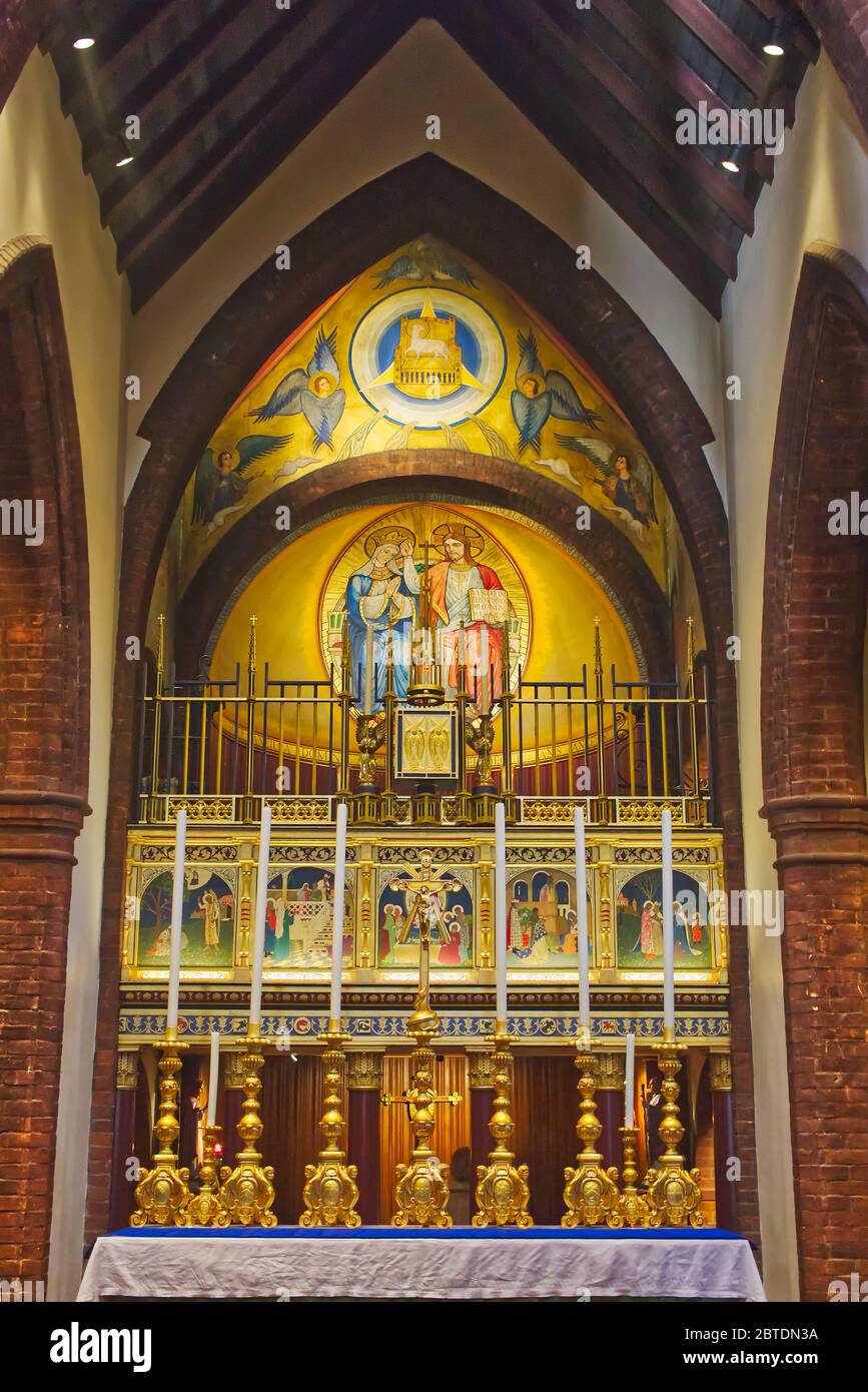 Cappella del Sacramento riservato nella chiesa del Santuario Anglicano di nostra Signora di Walsingham, Little Walsingham, Norfolk, UK Foto Stock