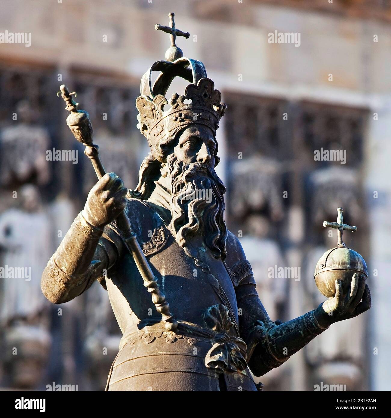 Karlsbrunnen (fontana) di fronte al municipio, Germania, Nord Reno-Westfalia, Aix-la-Chapelle Foto Stock