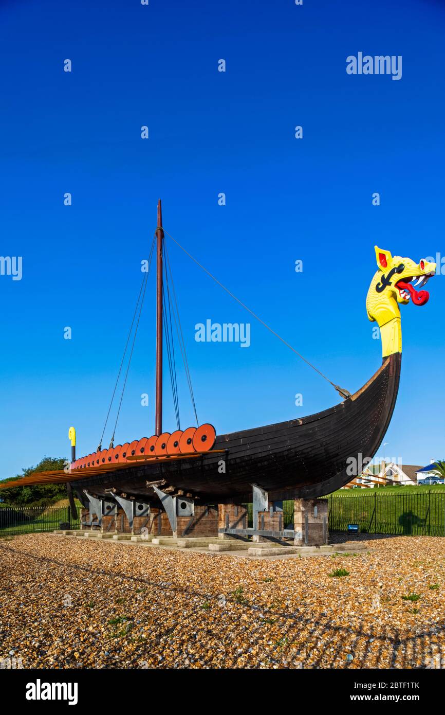 Inghilterra, Kent, Ramsgate, Cliffsend, il Viking Longboat Foto Stock