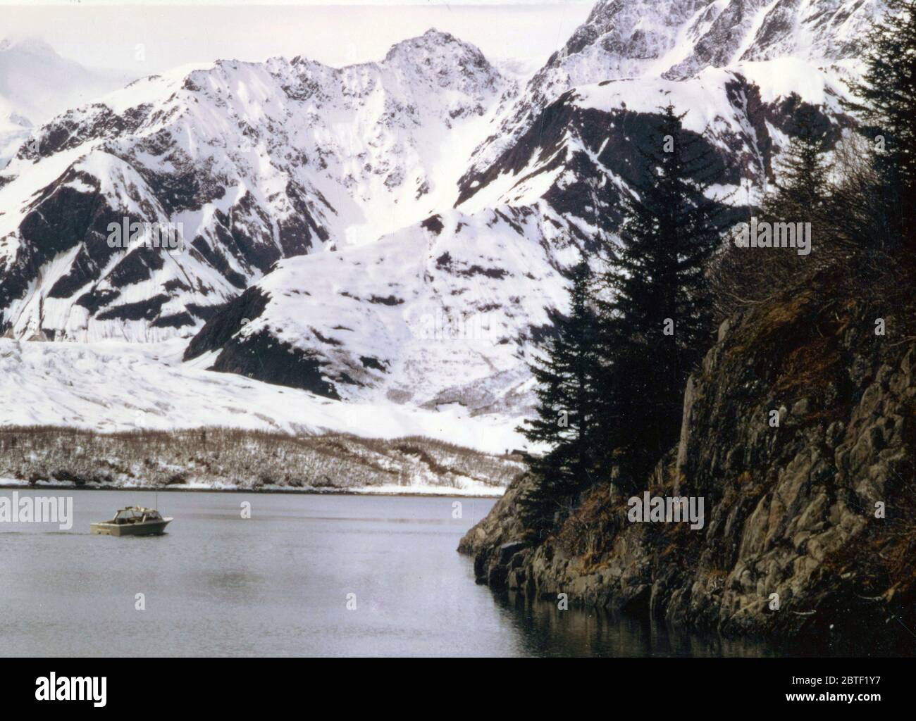 1973 - Ghiacciaio Pederson e laguna (barca), Aialik Bay, Alaska Foto Stock