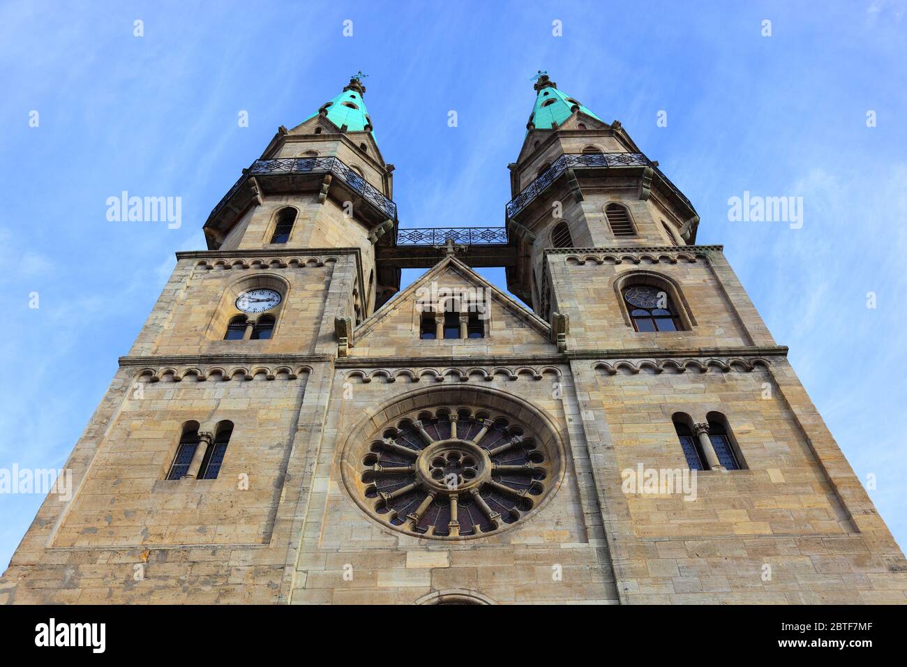La Chiesa luterana evangelica della nostra città ama le donne, tra cui la chiamata di Santa Maria, tre navate, simbolo della città, Meiningen, Turingia, Germania / Foto Stock