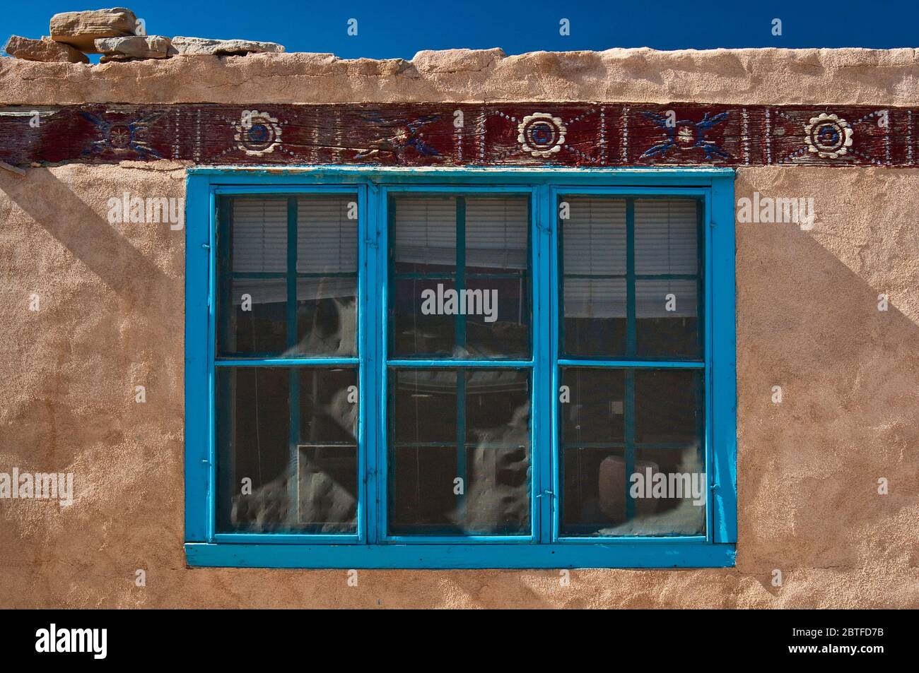 Particolare di casa di adobe in Acoma Pueblo (Sky City), pueblo nativo americano in cima a un mesa in Acoma Riserva indiana, New Mexico, Stati Uniti Foto Stock