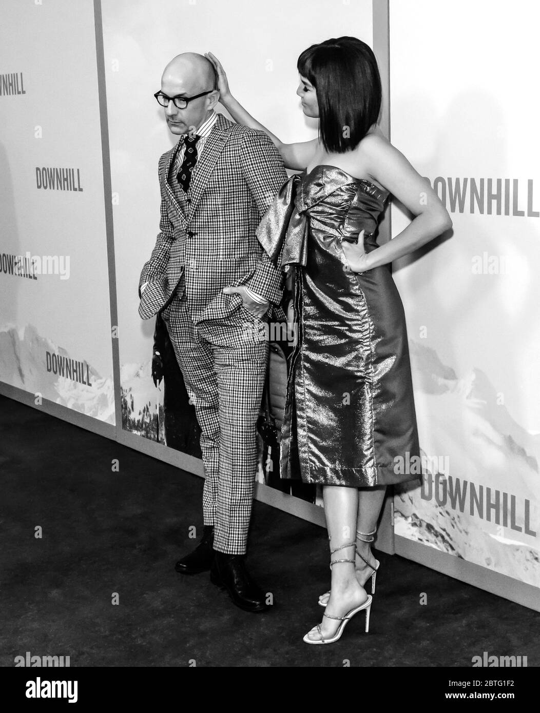 New York, NY - 12 febbraio 2020: Jim rash e Zoe Chao partecipano alla prima di 'Downhill' al Teatro SVA. Foto Stock