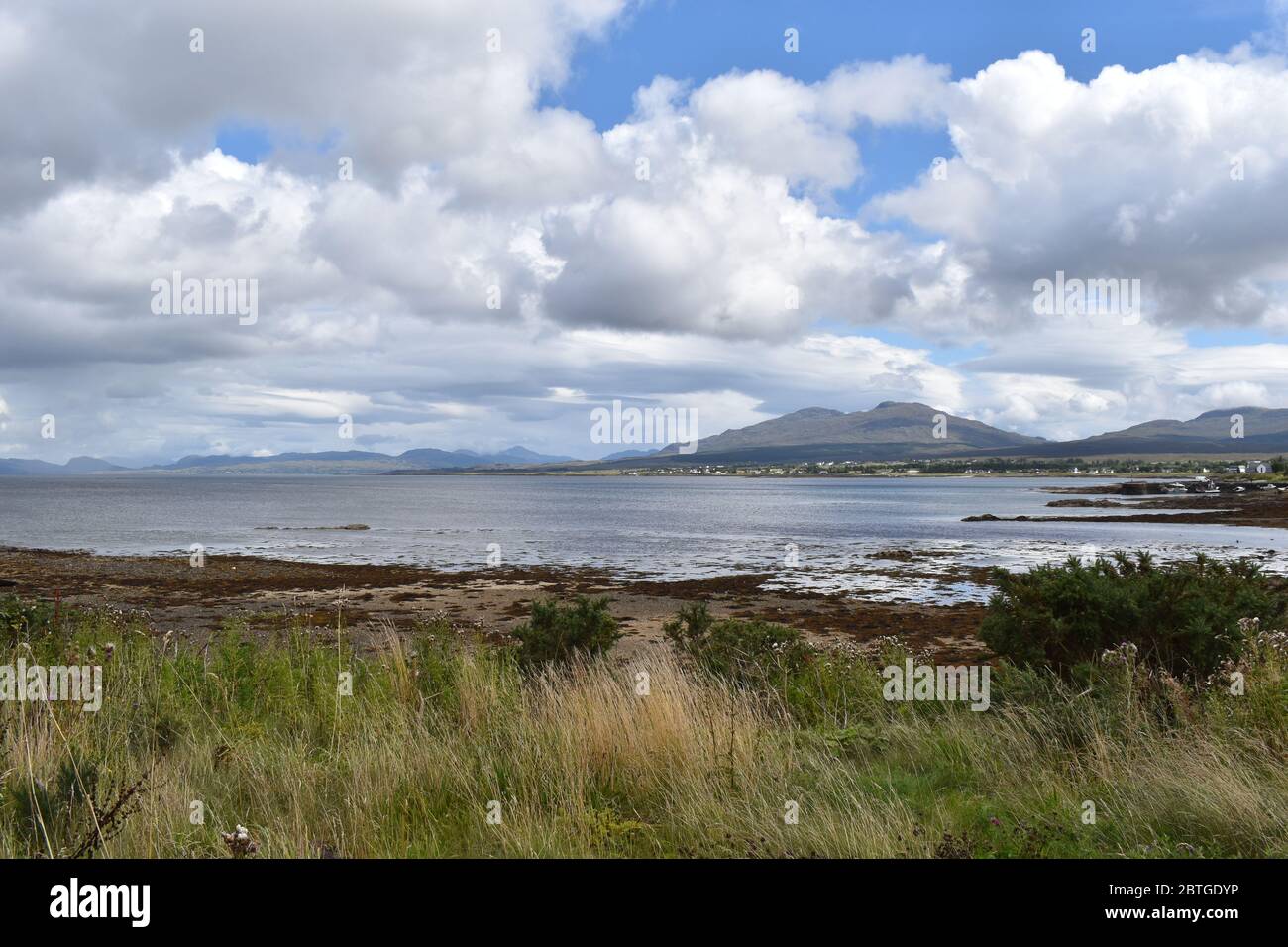 Splendida vista sulla baia di Broadford da Broadford sull'isola Di Skye Foto Stock