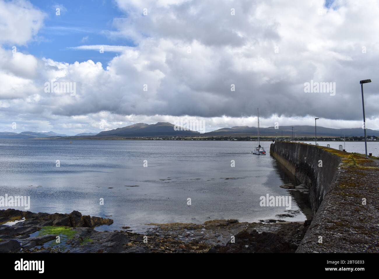 Splendida vista sulla baia di Broadford da Broadford sull'isola Di Skye Foto Stock