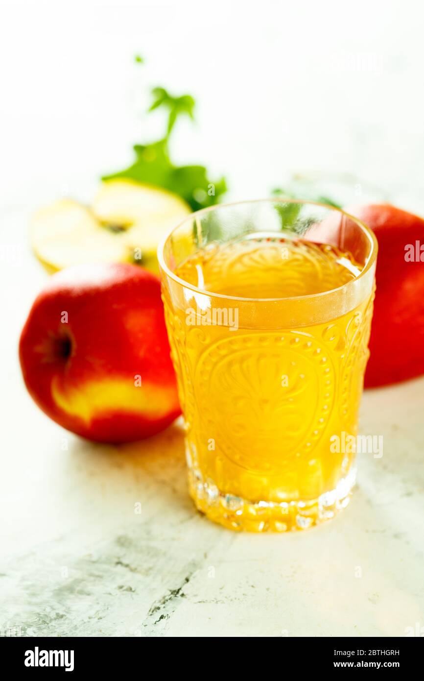 Succo di mela rinfrescante Foto Stock