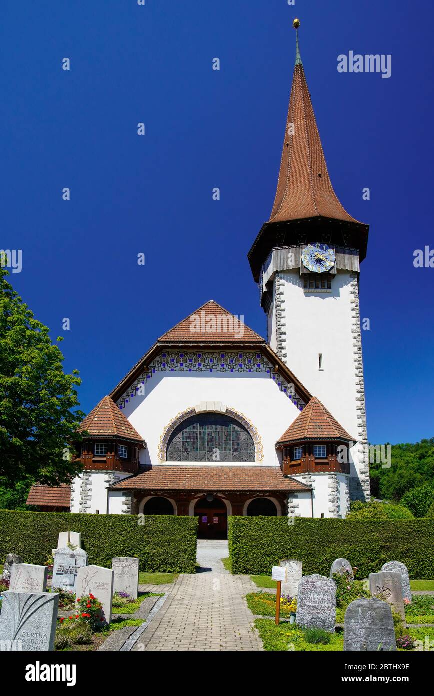 Chiesa riformata a Spiez costruita nel 1907, Oberland Bernese nel cantone di Berna Svizzera. Foto Stock