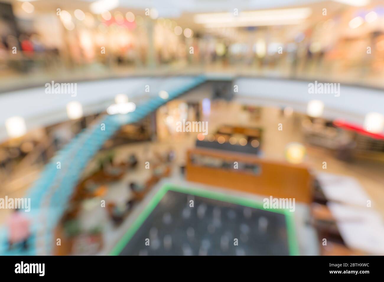 Abstract e sfocatura bokeh bella lussuoso shopping mall e department store interno per lo sfondo Foto Stock