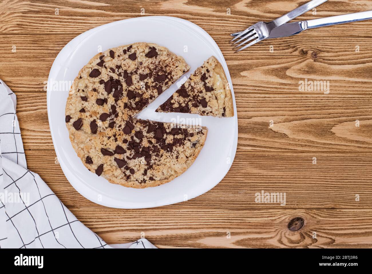 Dolce casereccio con ricotta, briciole e cioccolato Foto Stock