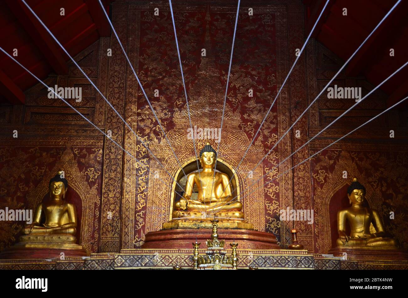 Phra Buddha Sihing statua a Wat Phra Singh a Chiang mai Foto Stock