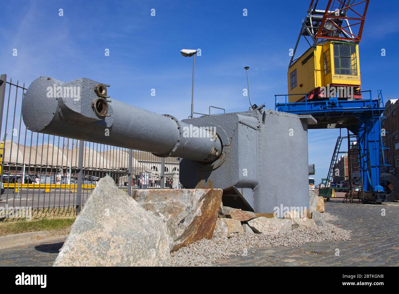 Range Finder dalla corazzata di Graf Spee nel porto commerciale, Montevideo, Uruguay, Sud America Foto Stock