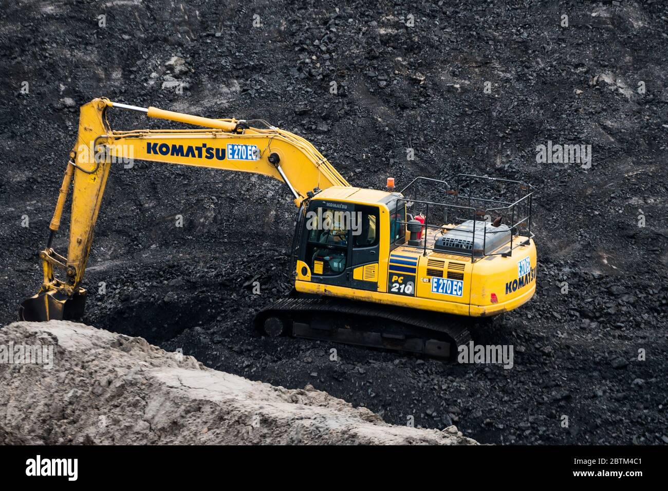 Open Pit carbone minerario in Borneo indonesia Foto Stock