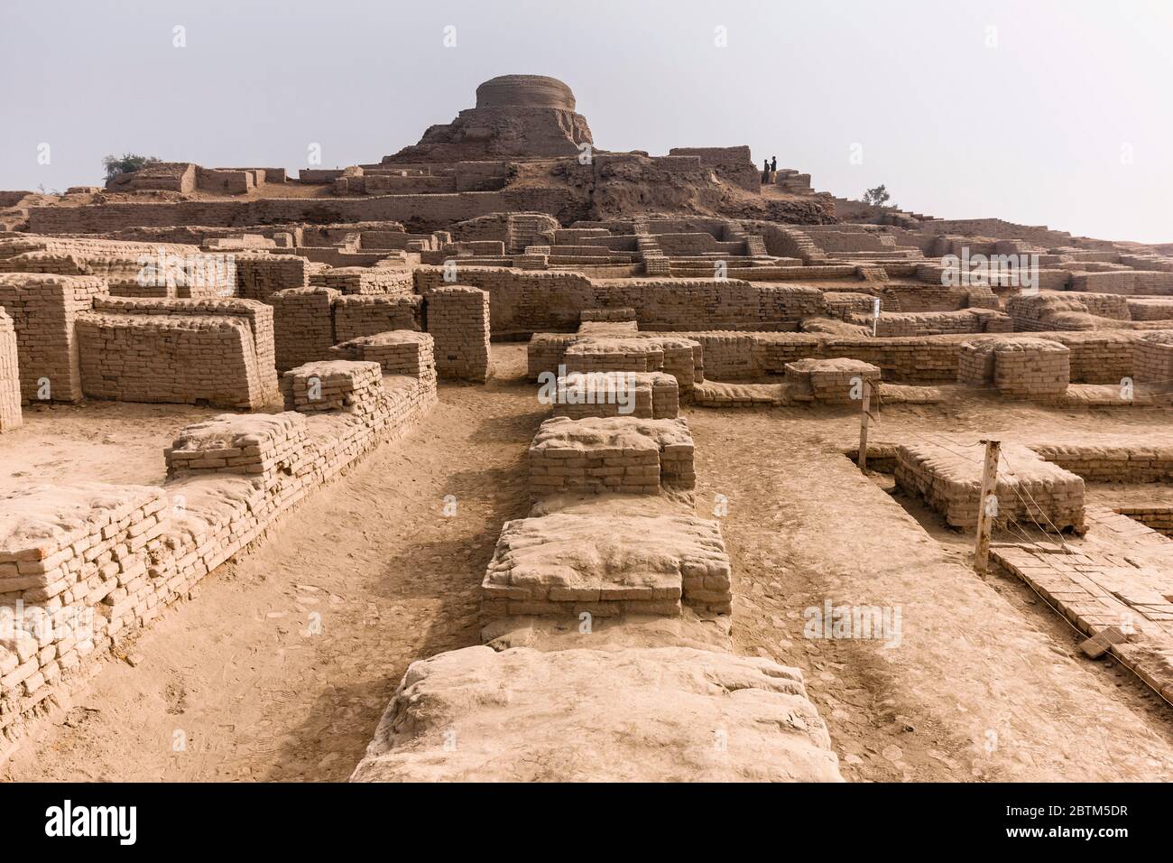 Mohenjo daro, stupa buddista, civiltà della Valle dell'Indo, 2500 BCE, Distretto di Larkana, Provincia di Sindh, Pakistan, Asia meridionale, Asia Foto Stock