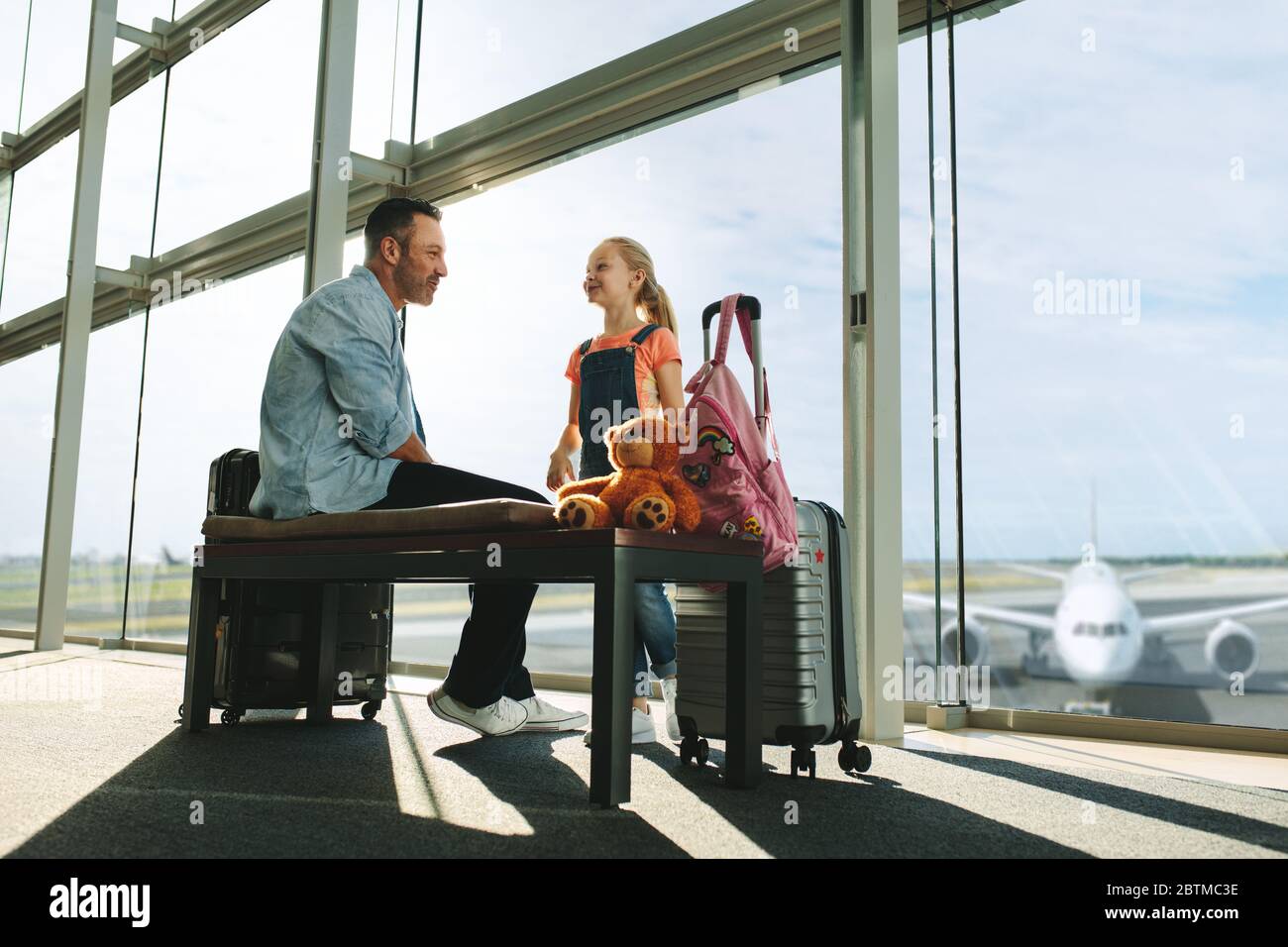 Attesa del padre immagini e fotografie stock ad alta risoluzione - Alamy