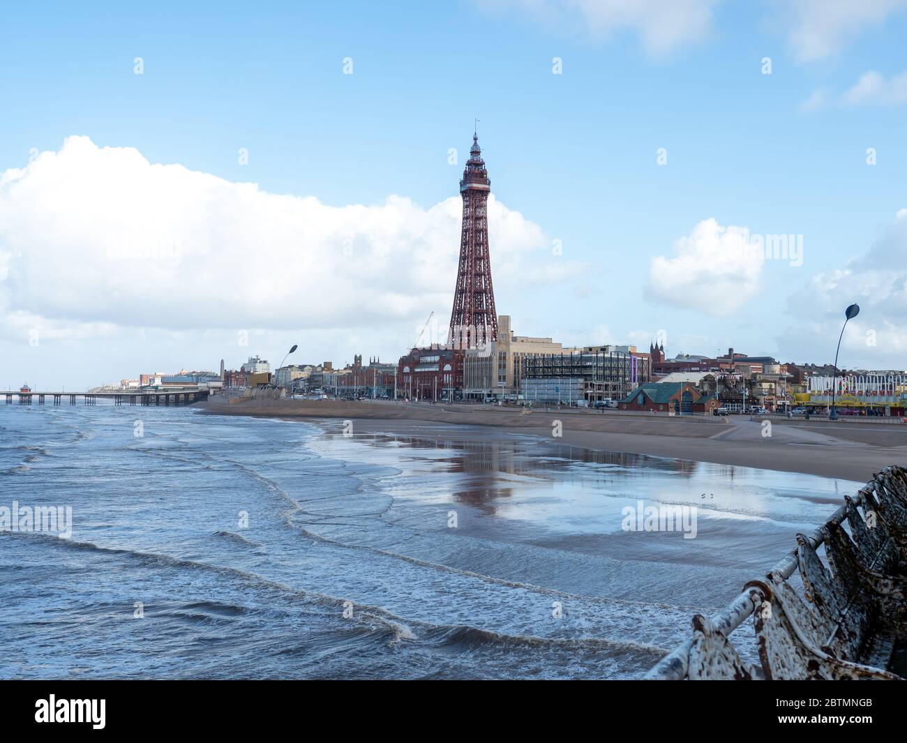 Blackpool Tourist Seafront Beach North Pier in Lancashire Inghilterra Gran Bretagna Foto Stock