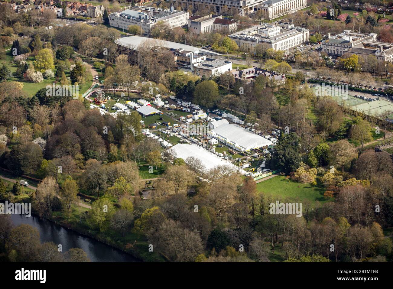 Vista aerea del RHS Cardiff Flower Show al Bute Park, Galles, nell'aprile 2019 Foto Stock