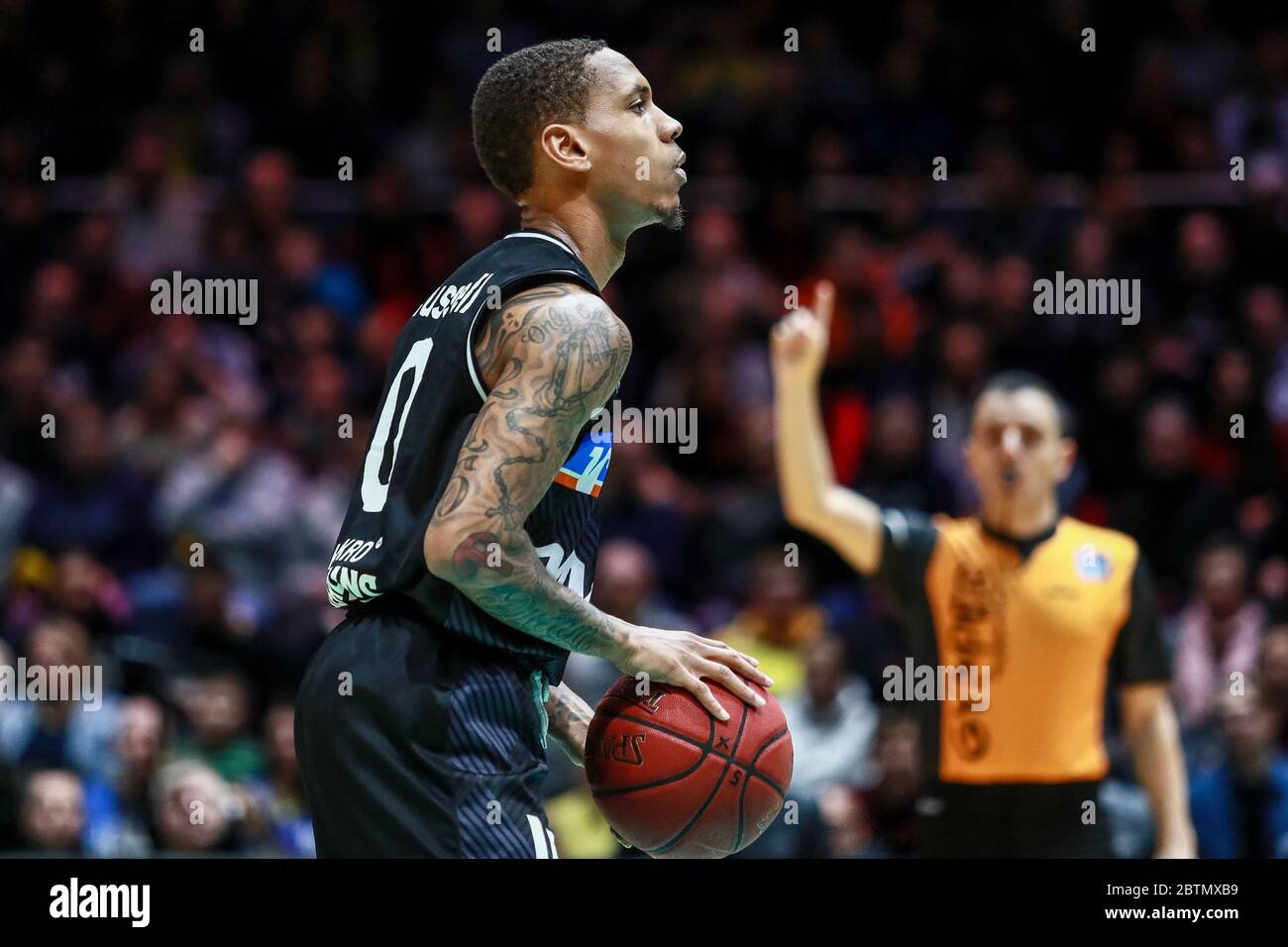 Braunschweig, Germania, 27 dicembre 2019: Dewayne Russell di Merlins Cailsheim durante la partita di pallacanestro BBL Bundesliga Foto Stock