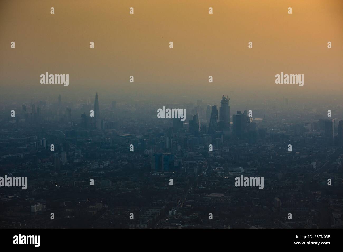 Distretto finanziario di Londra a Dusk Foto Stock