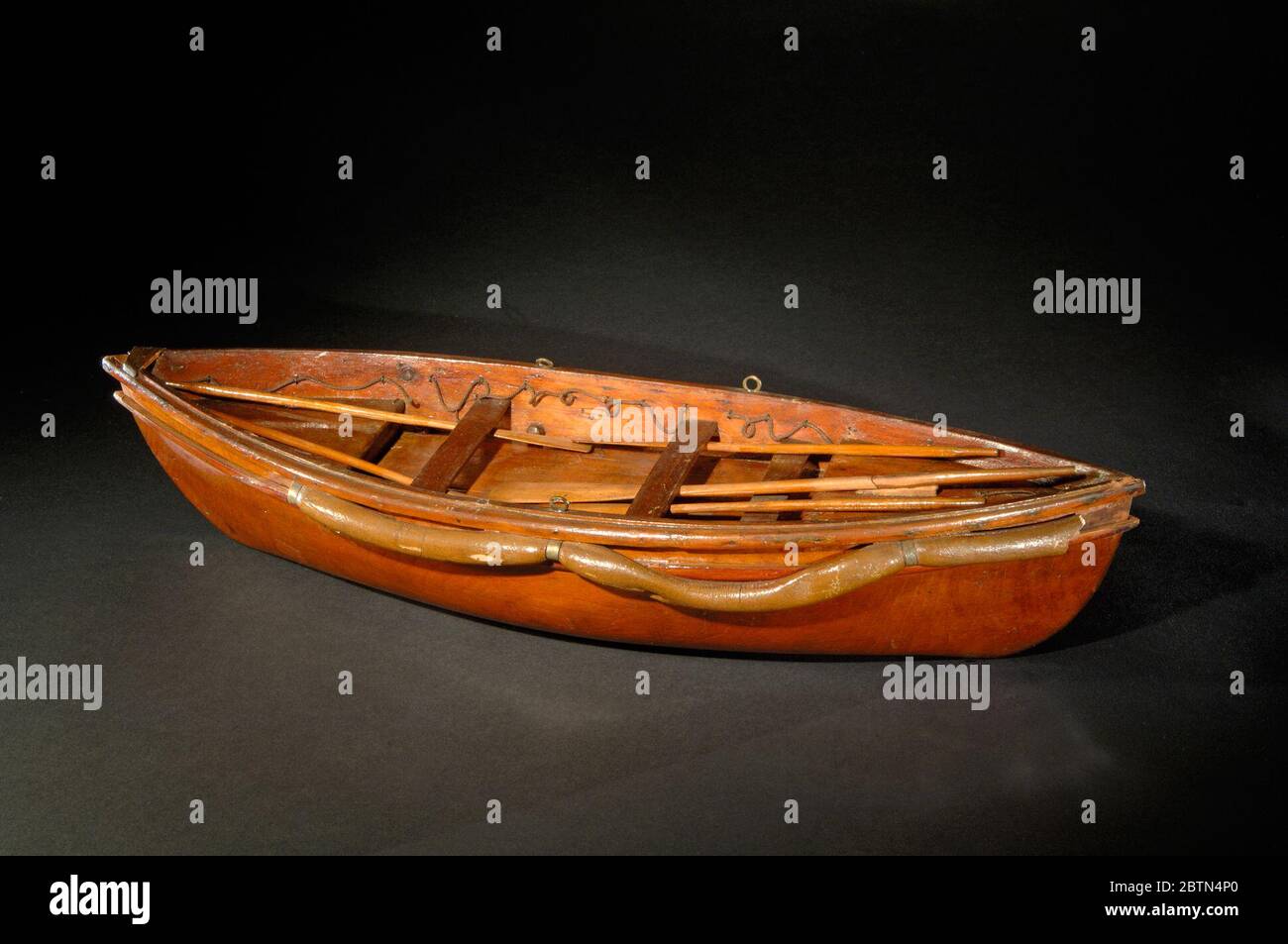 Modello di brevetto Life Boat. Anche se Joseph Francis è l'inventore più noto delle imbarcazioni salvavita nel 19 ° secolo, altre persone provenienti da diversi settori della vita hanno sviluppato le proprie idee per migliorare la sicurezza in mare. Tra questi vi erano due pescatori di Peaks Island vicino a Portland, Maine, Alpheus G. Foto Stock