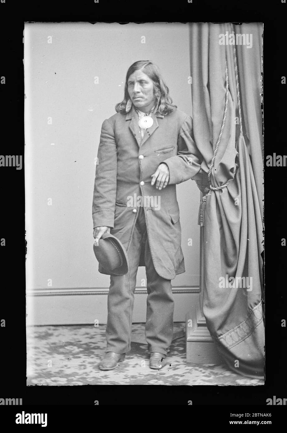 Buca nel giorno. Foto Stock