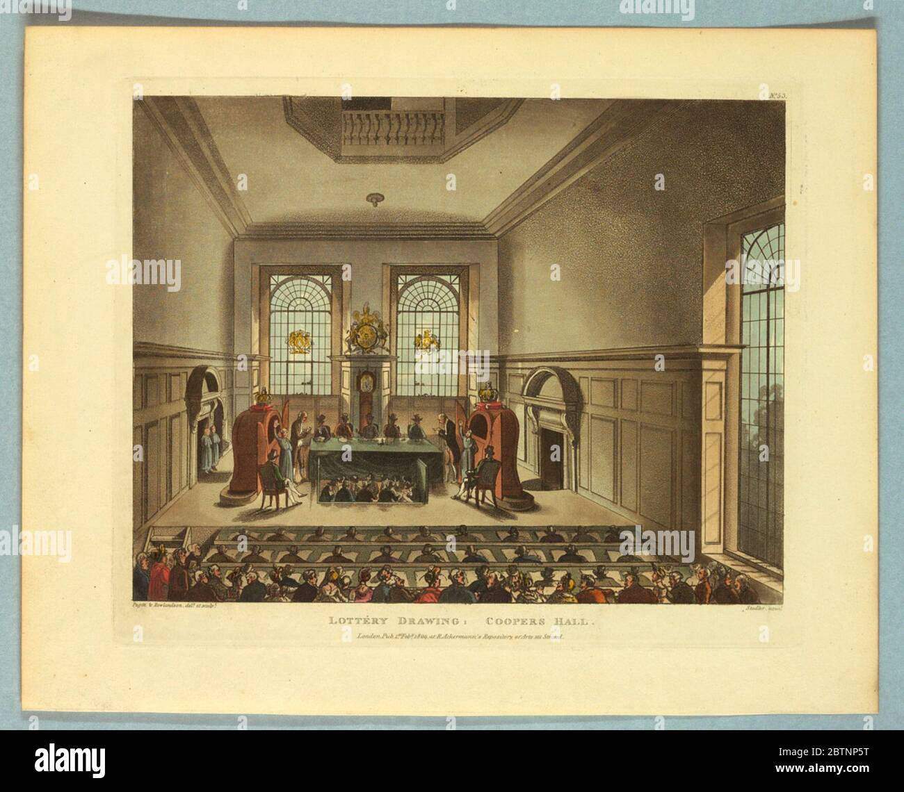 Sala Coopers disegno Lottery da Ackermanns Repository. Ricerca in ProgressForeground onlookers; poi tre file di uomini in una buca, con fogli di tally. Il gioco della lotteria sul palco sopra, con giudici e chiamanti. Titolo, artisti e nomi dell'editore qui sotto. Foto Stock