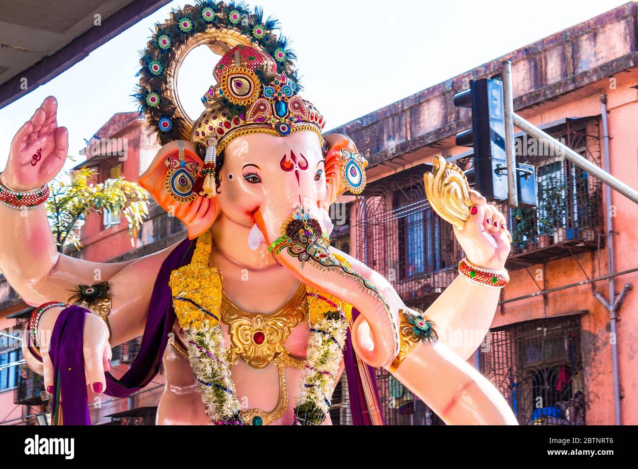 Lord Ganesha sulla strada di Mumbai in occasione di Ganesh Chaturthi nel Maharashtra India. Il festival è celebrato in tutti gli stati del Maharashtra. Foto Stock