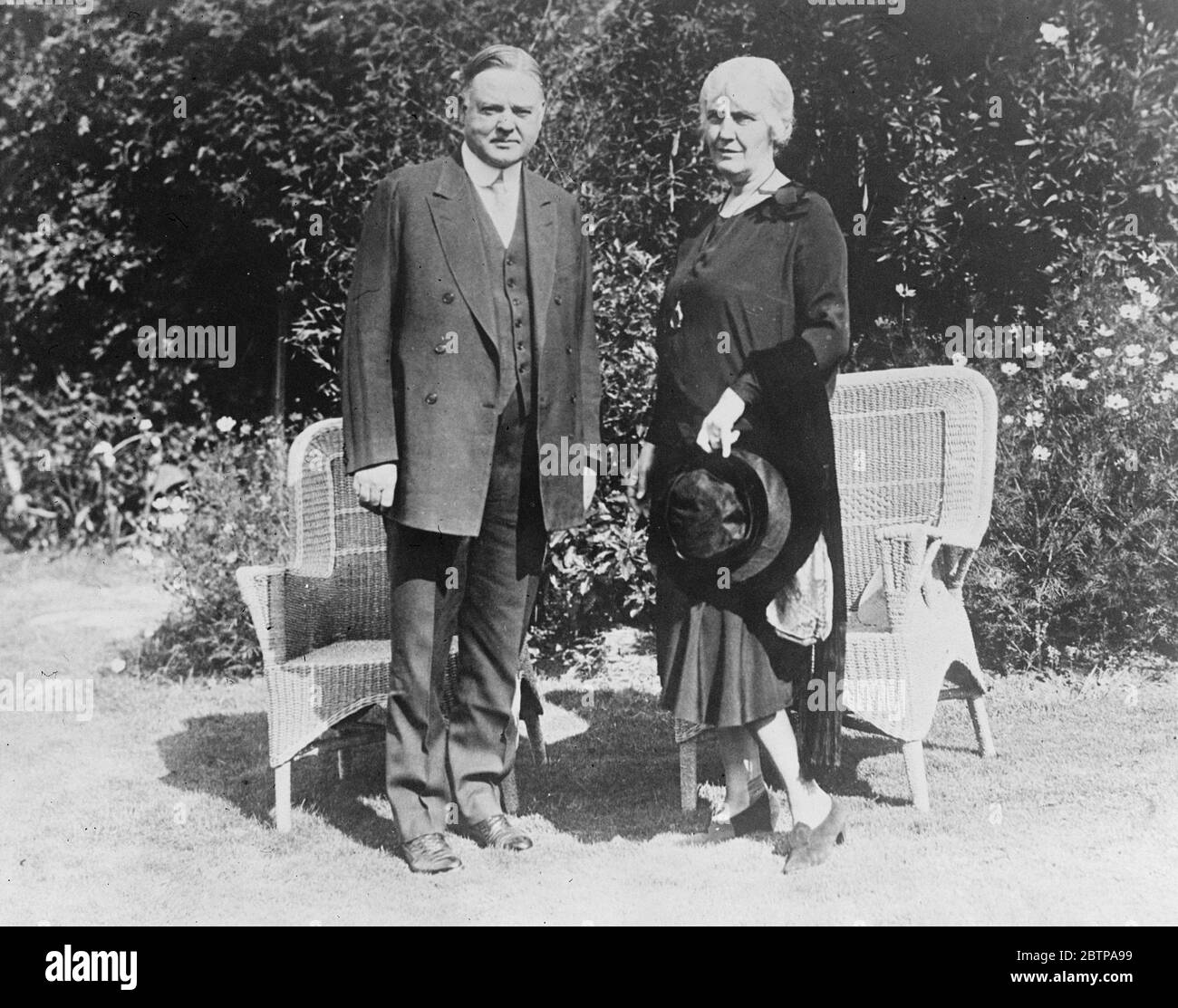 Signor e signora Hoover . Herbert Clark Hoover ( agosto 10 1874 - ottobre 20 1964 ) Lou Henry Hoover ( marzo 29 1874 - 7 gennaio 1944 ) 1 novembre 1928 Foto Stock