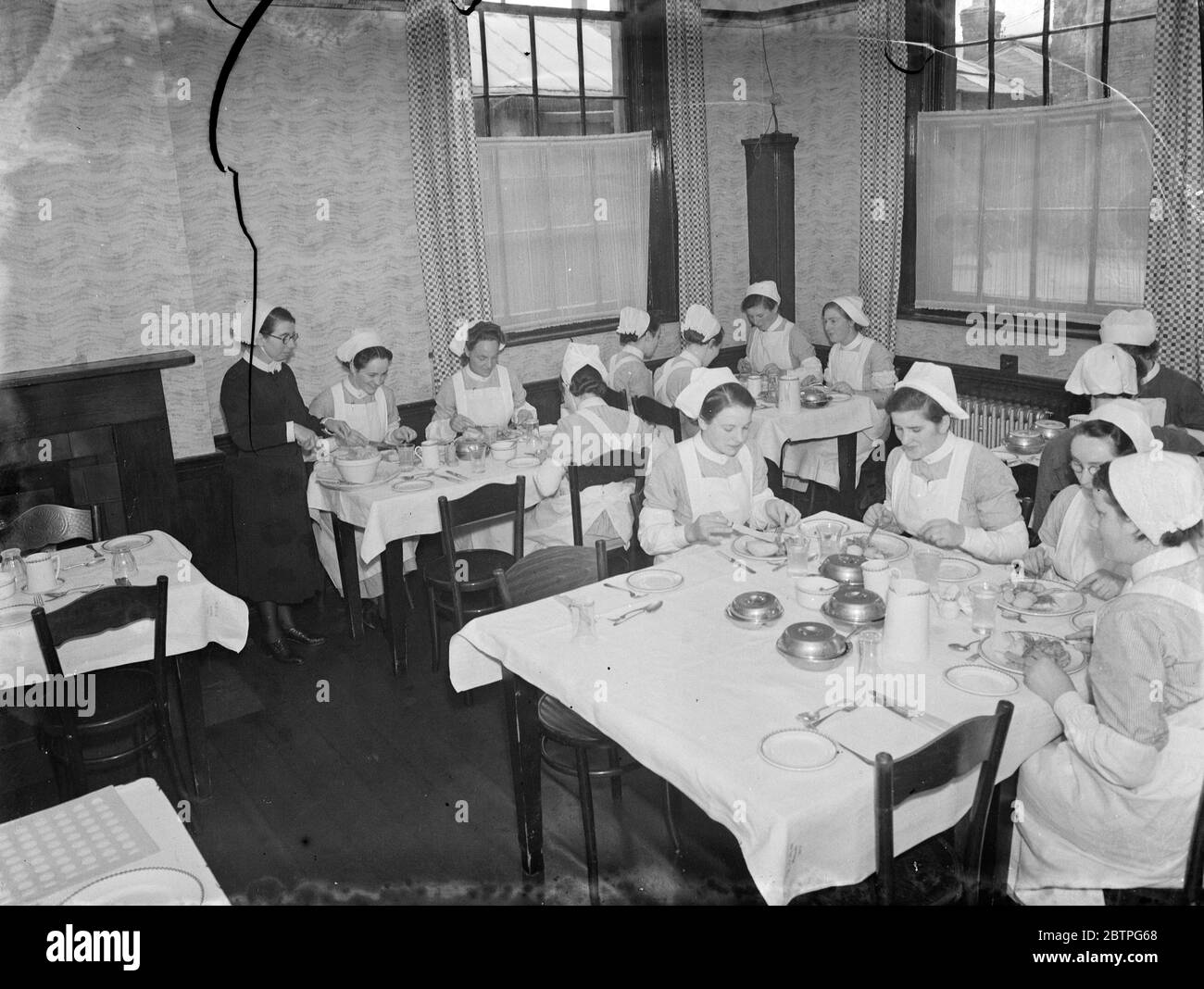 Ospedale Gravesend nel Kent . Infermieri a pranzo . 1939 Foto Stock