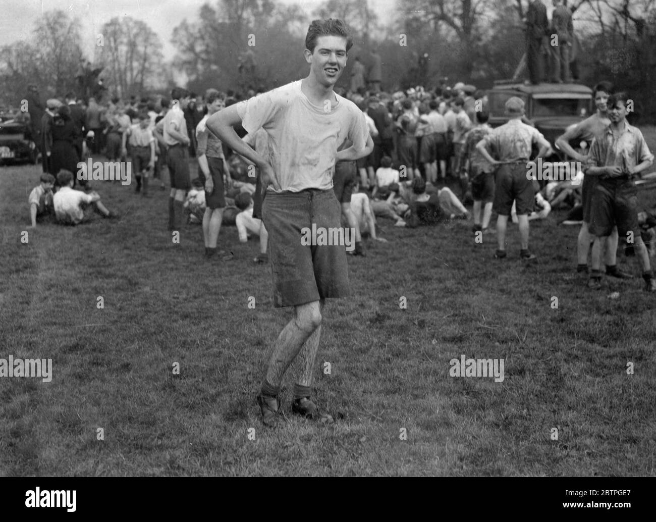 La steeplechase del College di Eton. La Steeplechase annuale dell'Eton College si è svolta durante il corso a Windsor . La gara è stata vinta da R Cavendish . R Cavendish il vincitore della gara. 10 febbraio 1933 Foto Stock