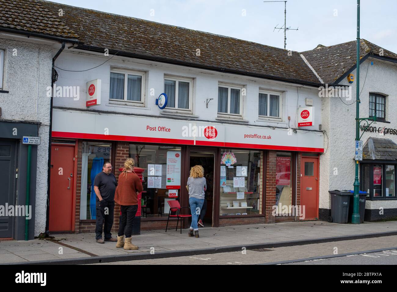Aziende di Amesbury durante la chiusura di Coronavirus. Wiltshire, Inghilterra Foto Stock
