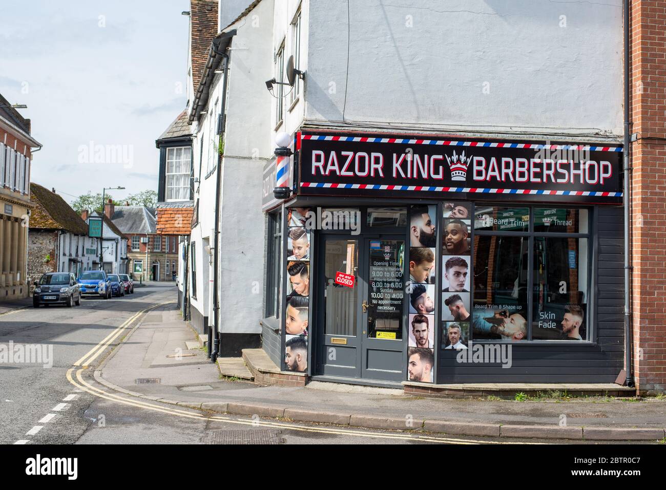 Aziende di Amesbury durante la chiusura di Coronavirus. Wiltshire, Inghilterra Foto Stock
