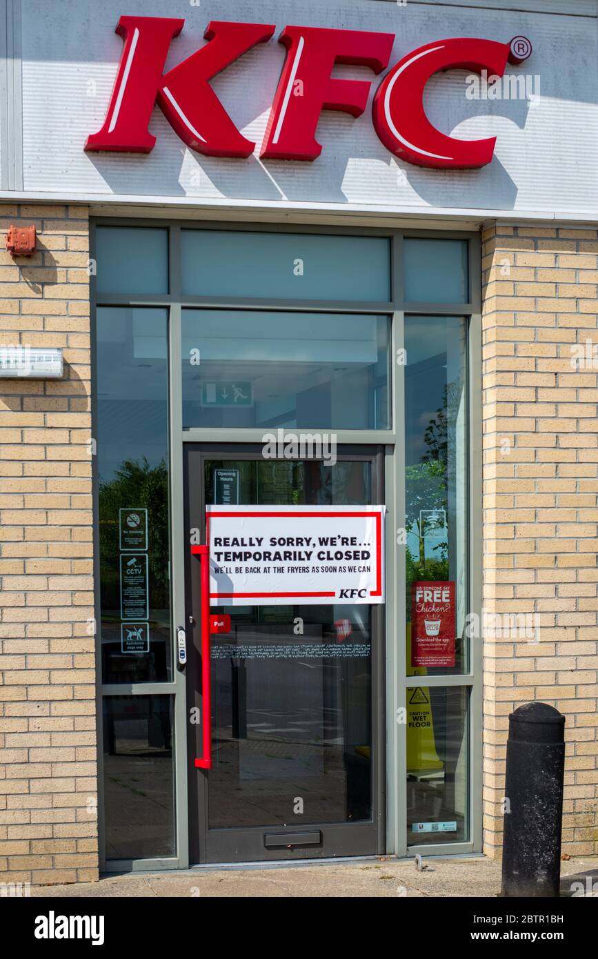 Aziende di Amesbury durante la chiusura di Coronavirus. Wiltshire, Inghilterra Foto Stock