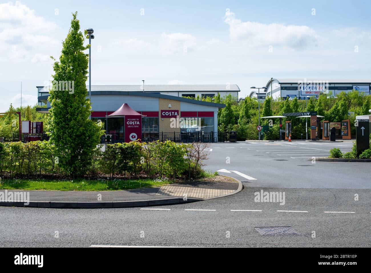 Aziende di Amesbury durante la chiusura di Coronavirus. Wiltshire, Inghilterra Foto Stock