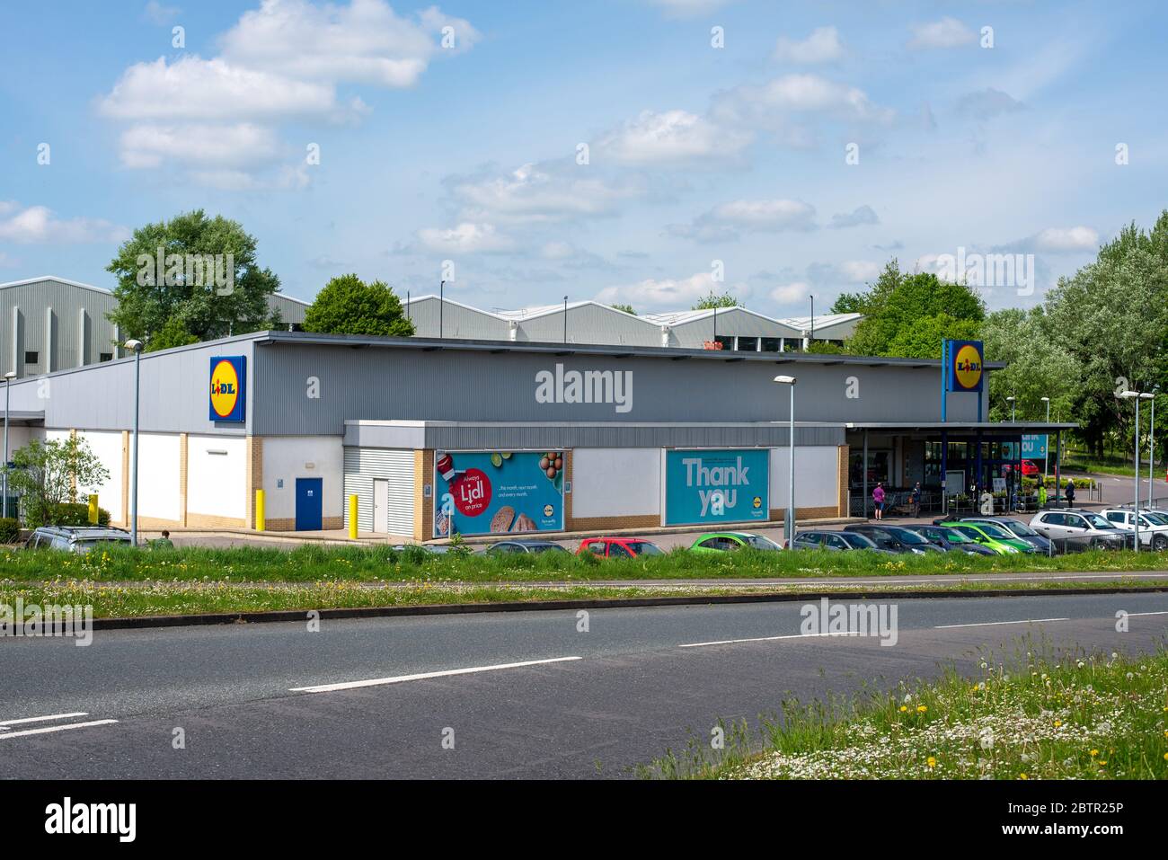 Aziende di Amesbury durante la chiusura di Coronavirus. Wiltshire, Inghilterra Foto Stock