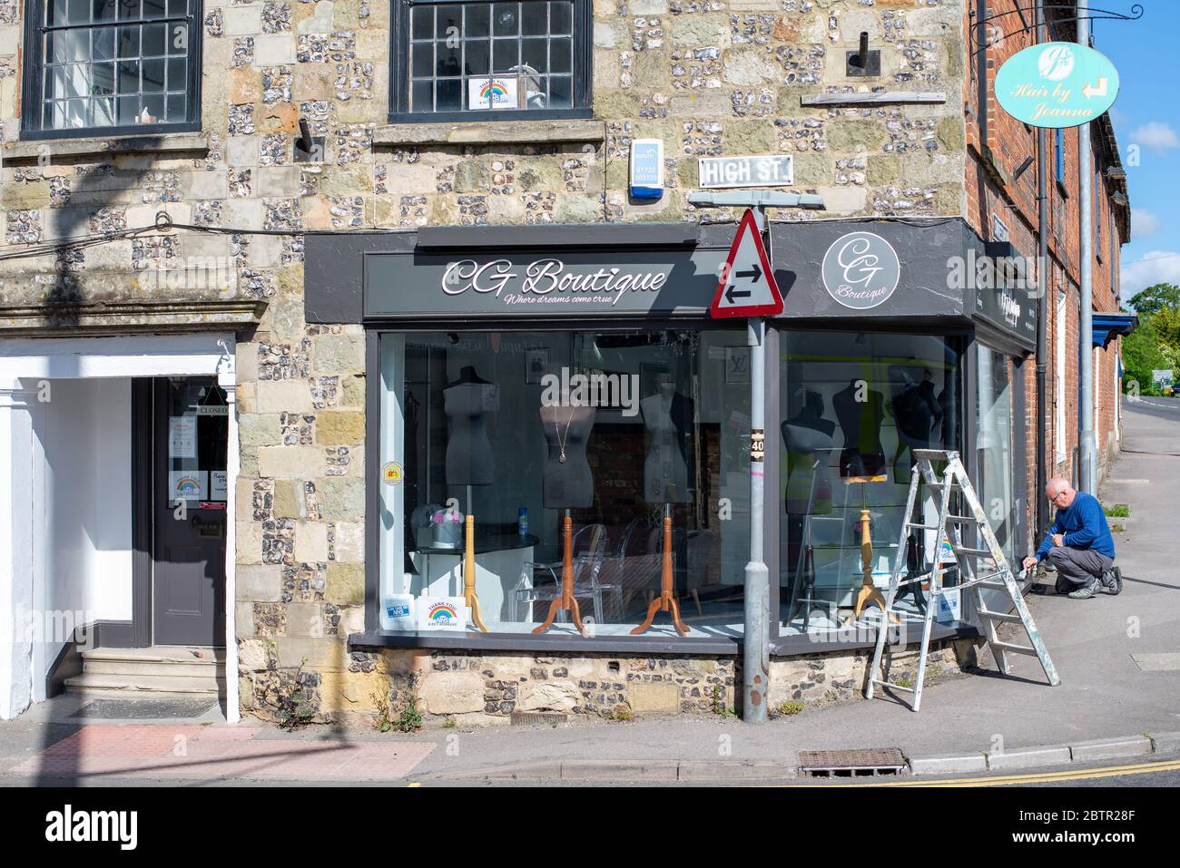 Aziende di Amesbury durante la chiusura di Coronavirus. Wiltshire, Inghilterra Foto Stock