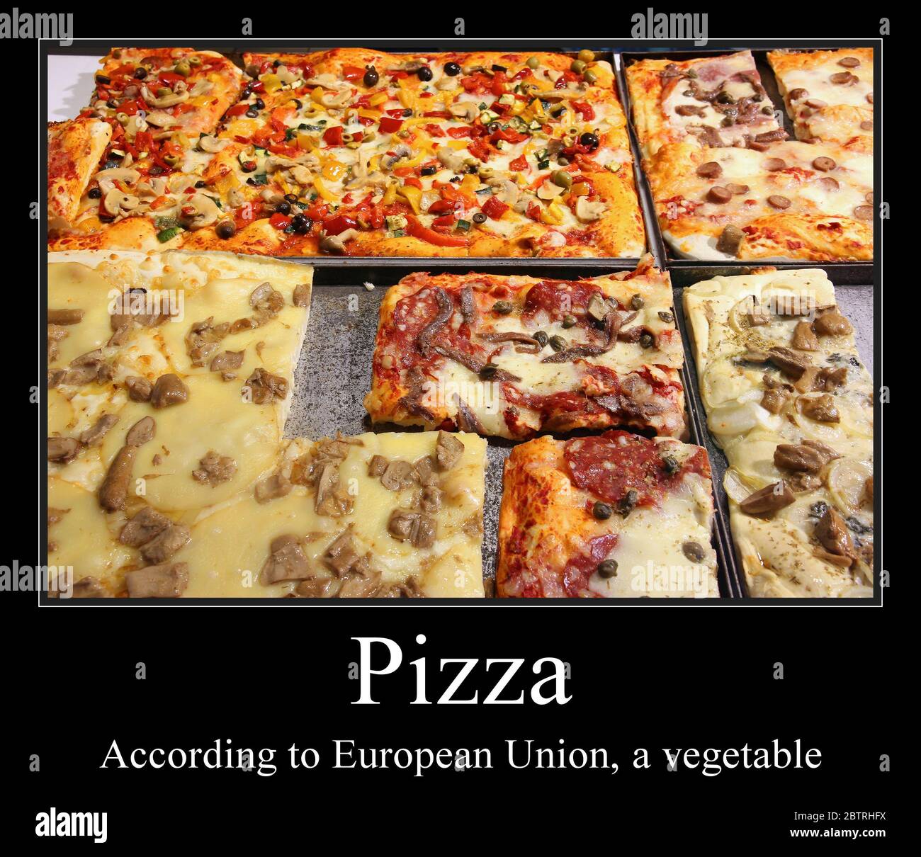 Pizza divertente meme per la condivisione dei social media. La pizza è una verdura. Foto Stock