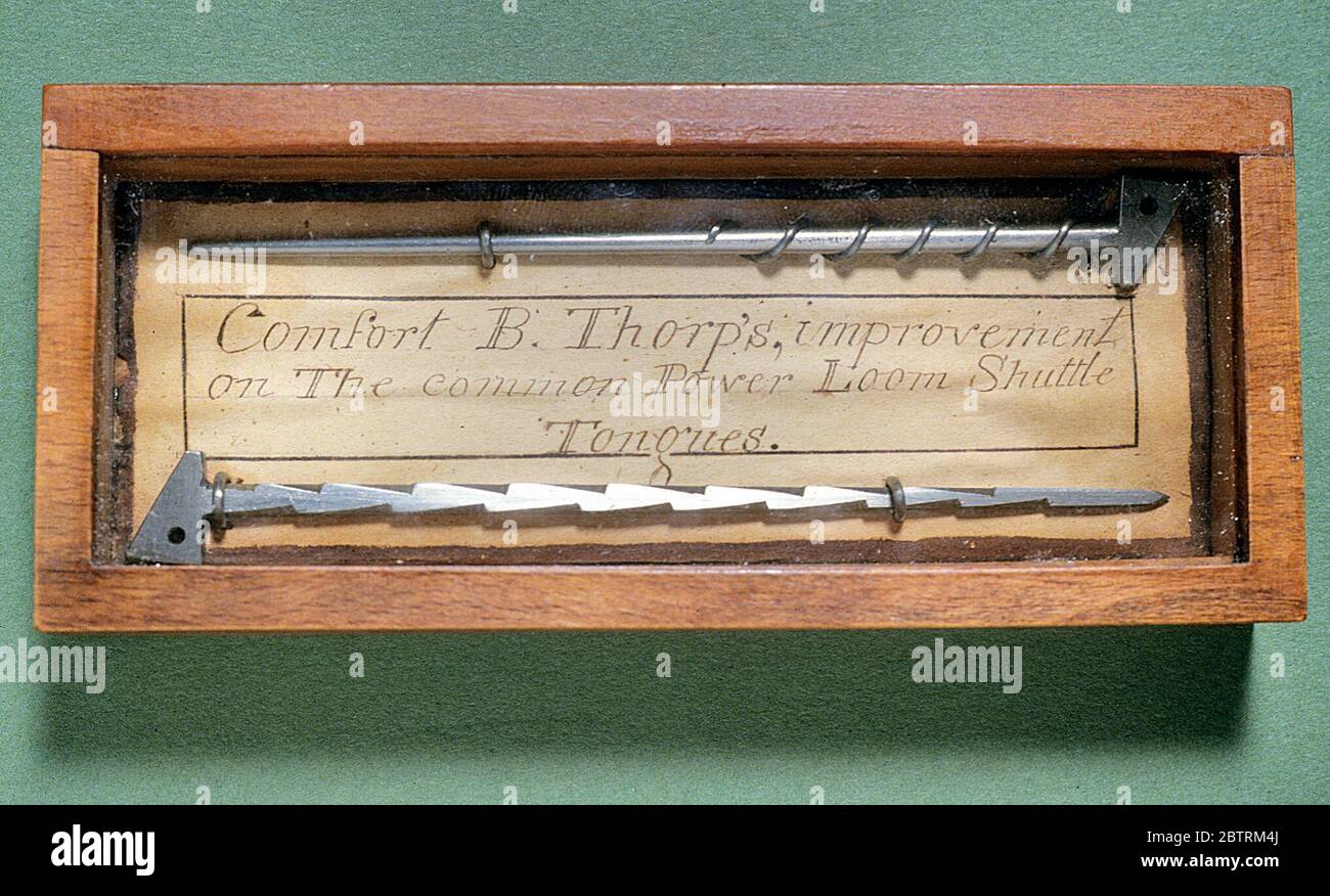 1837 modello di brevetto Thorps di una linguetta di navetta di Loom. Il brevetto ModelPatent No. 162 di Loom Shuttle Tongues, pubblicato il 17 aprile, 1837Comfort B. Thorp di Smithfield, Rhode IslandComfort Thorp, il fratello minore dell'inventore di macchinari tessili John Thorp, lavorò per Thomas e William Fletcher nel loro mulino vicino a North Providence. Foto Stock