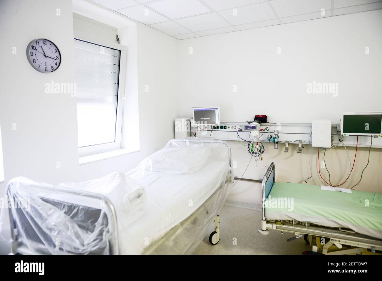 Unità di cura intensiva e trauma unità di cura di un ospedale del dipartimento di emergenza. Foto Stock