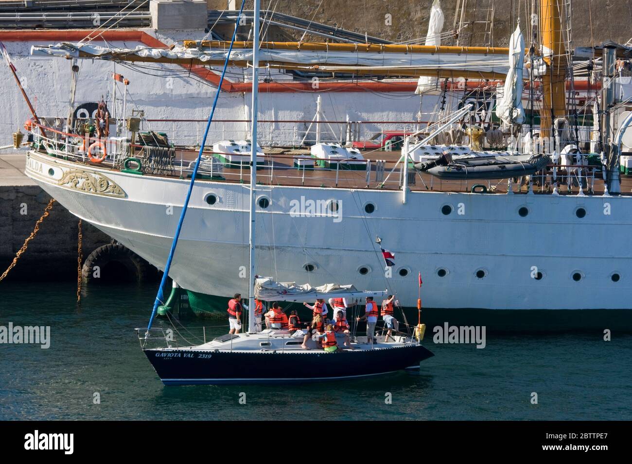 Barca a vela & yacht a Valparaiso Porto, Cile, Sud America Foto Stock