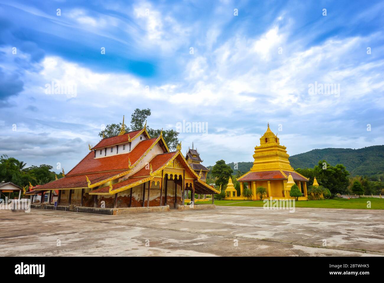 Wat si Pho Chai situato a Ban Saeng Pha, distretto di Na Haeo, provincia di Loei, è il vecchio tempio di Sangha ha più di 400 anni, ed è un popolare Foto Stock