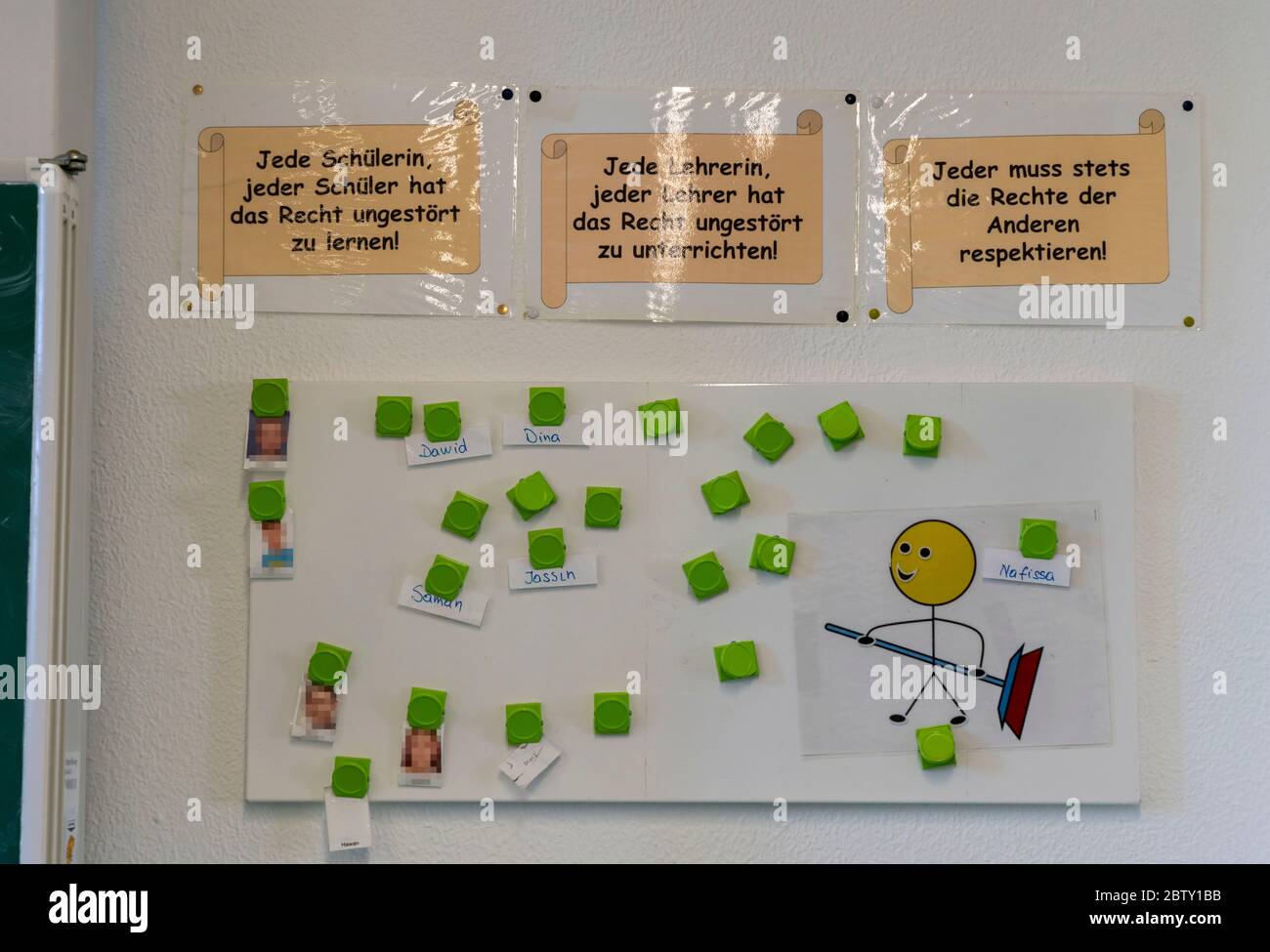 Classe di una vecchia scuola completa, tecnicamente e attrezzature non aggiornate, Essen, NRW, Germania Foto Stock