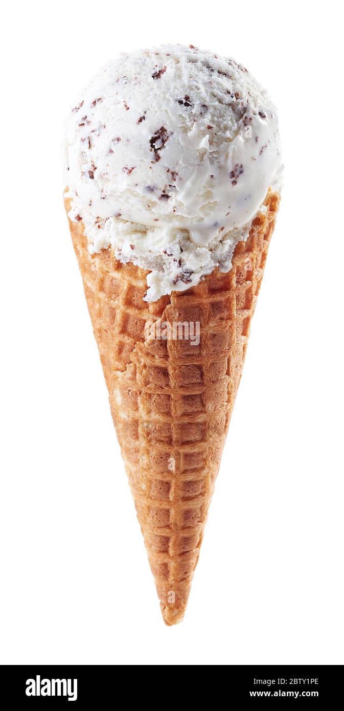 Gelato alla Stracciatella con cono isolato su fondo bianco Foto Stock