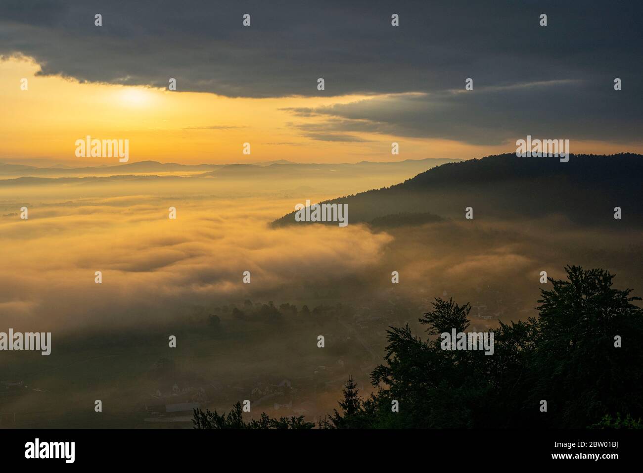 Alba su Lubiana dalle Marais di Lubiana Foto Stock